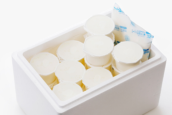 十勝もーもースイーツ　牛乳そのまんまアイス　ラベルレス＜80ml×24個＞