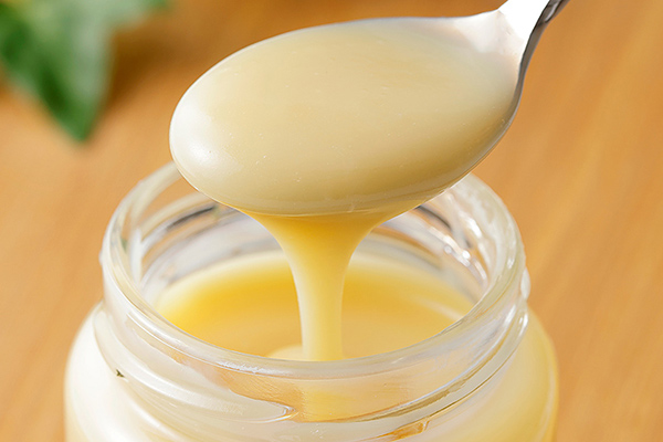 十勝しんむら牧場　放牧牛のミルクジャムプレーン＜140g×4個＞