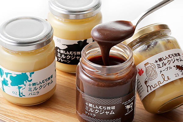 十勝しんむら牧場　放牧牛のミルクジャム4種セット＜140g×4個＞