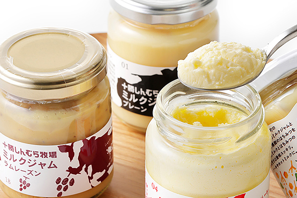 十勝しんむら牧場　放牧牛のミルクジャムとクロテッドクリームセット＜計4個＞