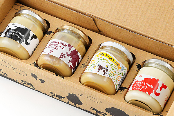 十勝しんむら牧場　放牧牛のミルクジャムとクロテッドクリームセット＜計4個＞
